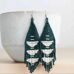 Lightweight beaded earrings in green colors for everyday chic