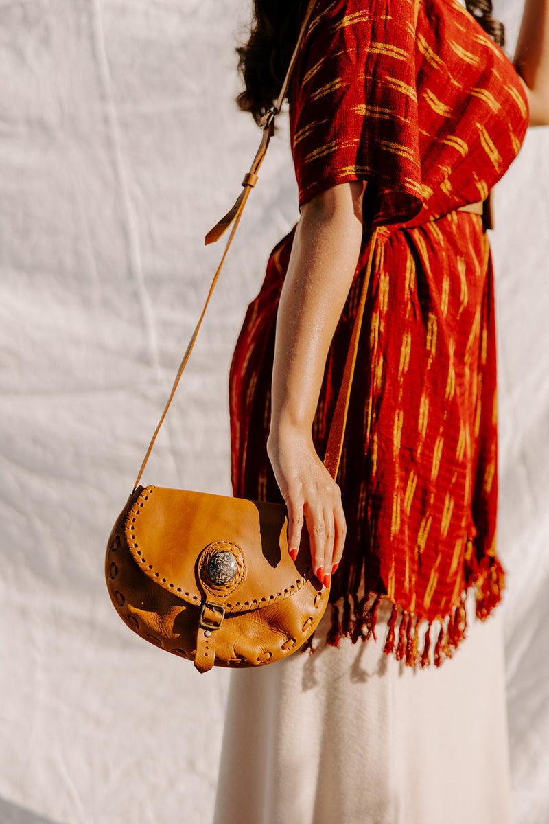 Vida Leather & Jade Saddlebag in Camel