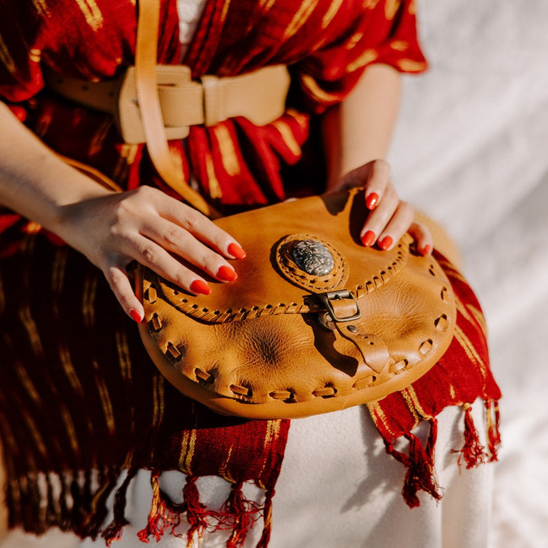 Vida Leather & Jade Saddlebag in Camel